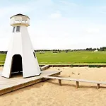 10 person holiday home in Brovst-By Traum *