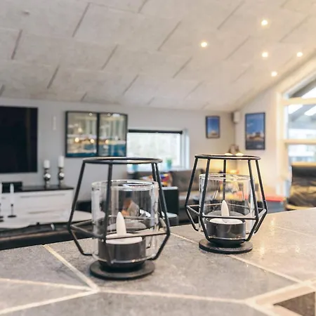 10 Person In Brovst-by Traum * Brovst