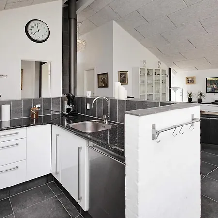 10 Person In Brovst-by Traum Brovst