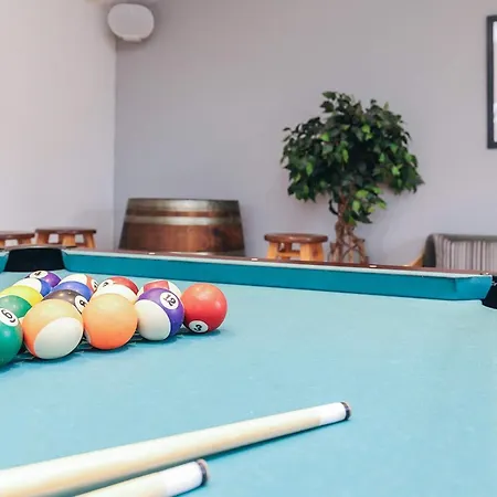 10 Person In Brovst-by Traum *