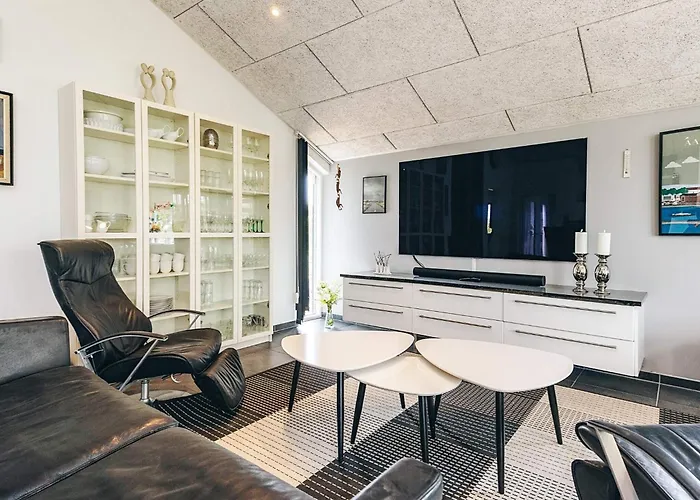 Holiday home 10 Person In Brovst-by Traum