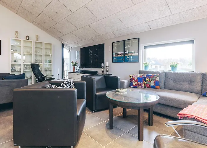 Holiday home 10 Person In Brovst-by Traum *